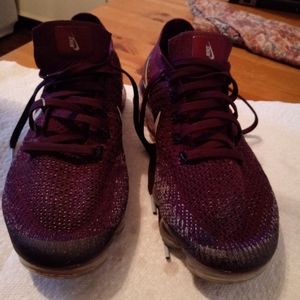NikeLabWmns Air Vapormax Flyknit

Size 8